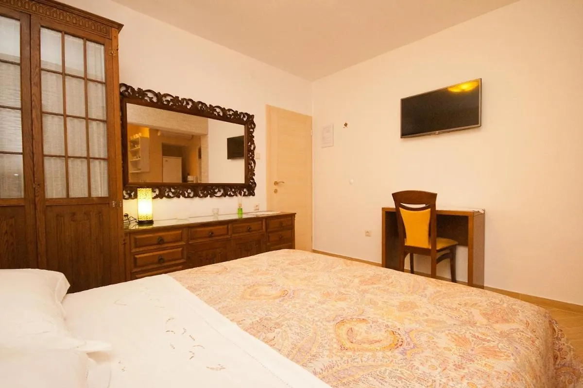 Apartments And Rooms With Parking Space Baska, Krk - 19424 0*, Baska (Krk) Croatia